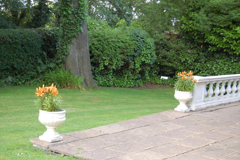 Brook House Hotel Walton-le-Dale Esterno foto